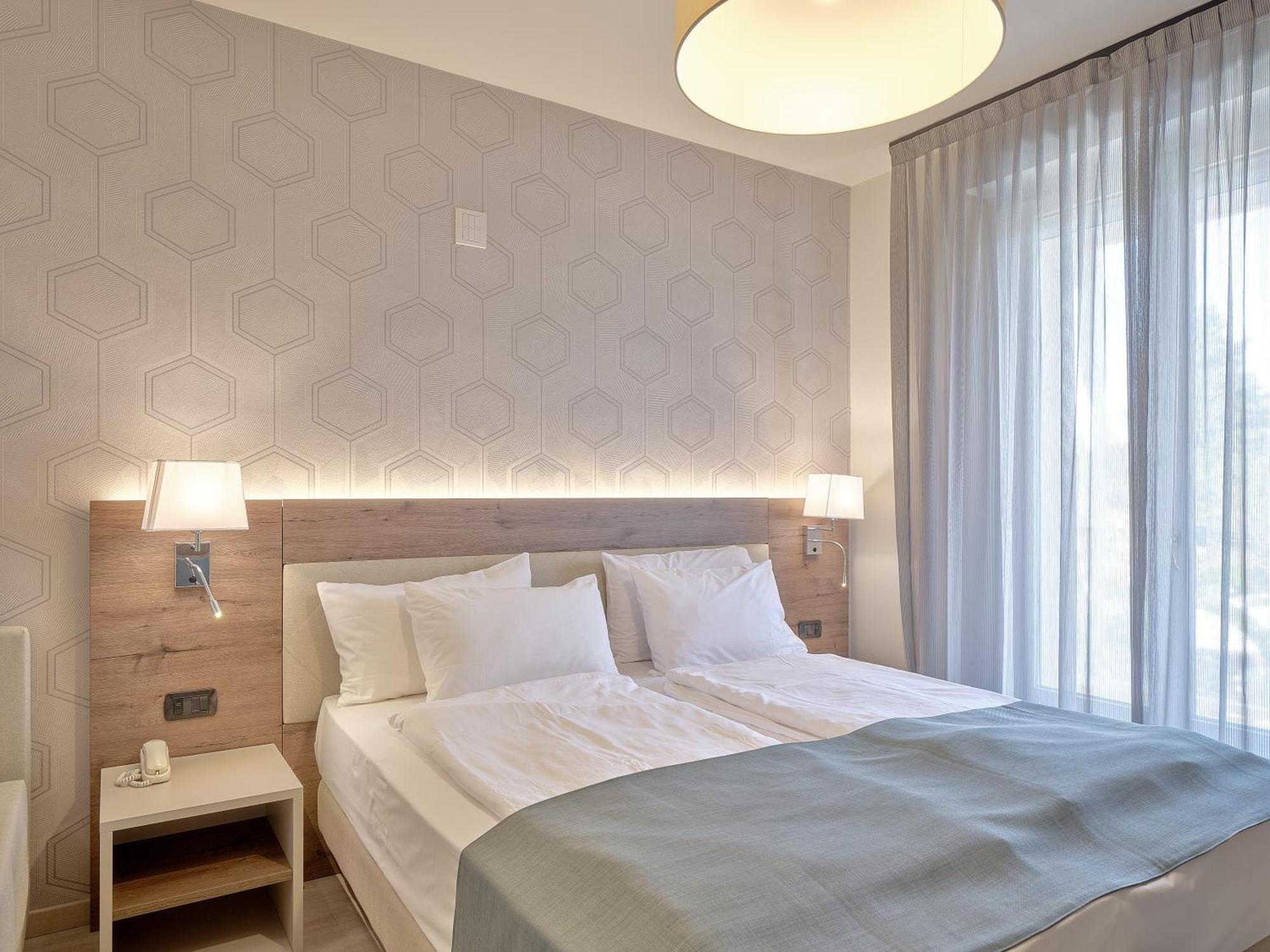 Hotel Bisesti ***S 가르다 외부 사진